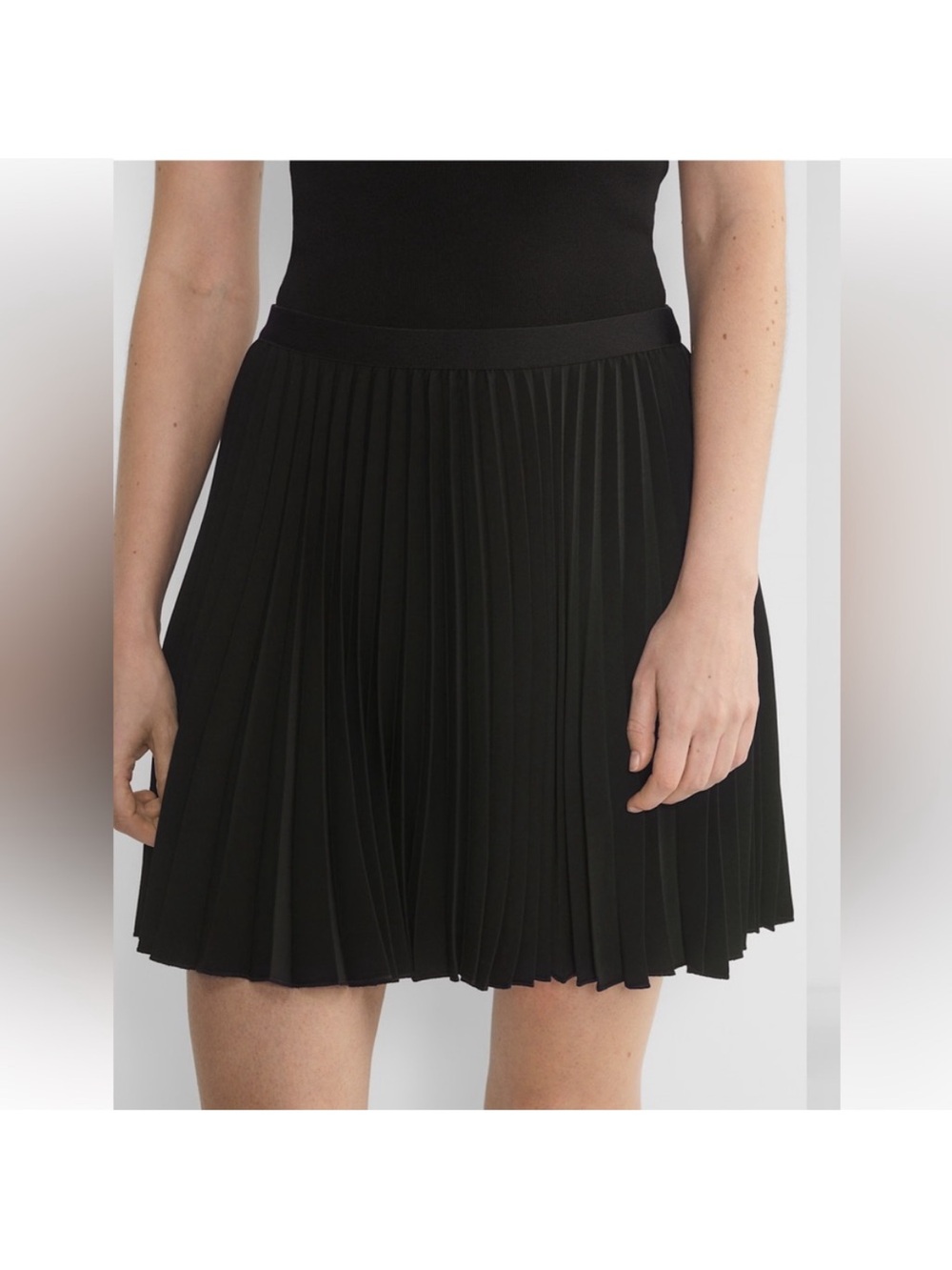 Babaton Black Pleated Midi Skirt - Classic Women's Skirt